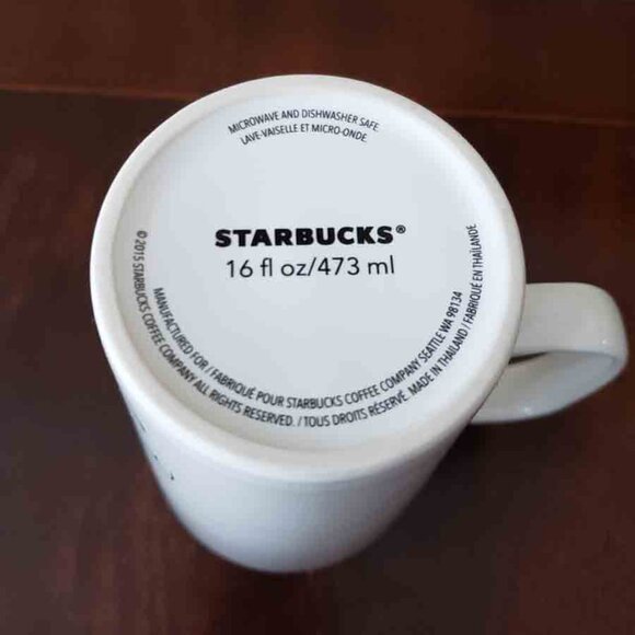 2015 Starbucks Ceramic Mug 16 oz White Green Black Dogs Tennis Ball Fetch - Picture 3 of 3